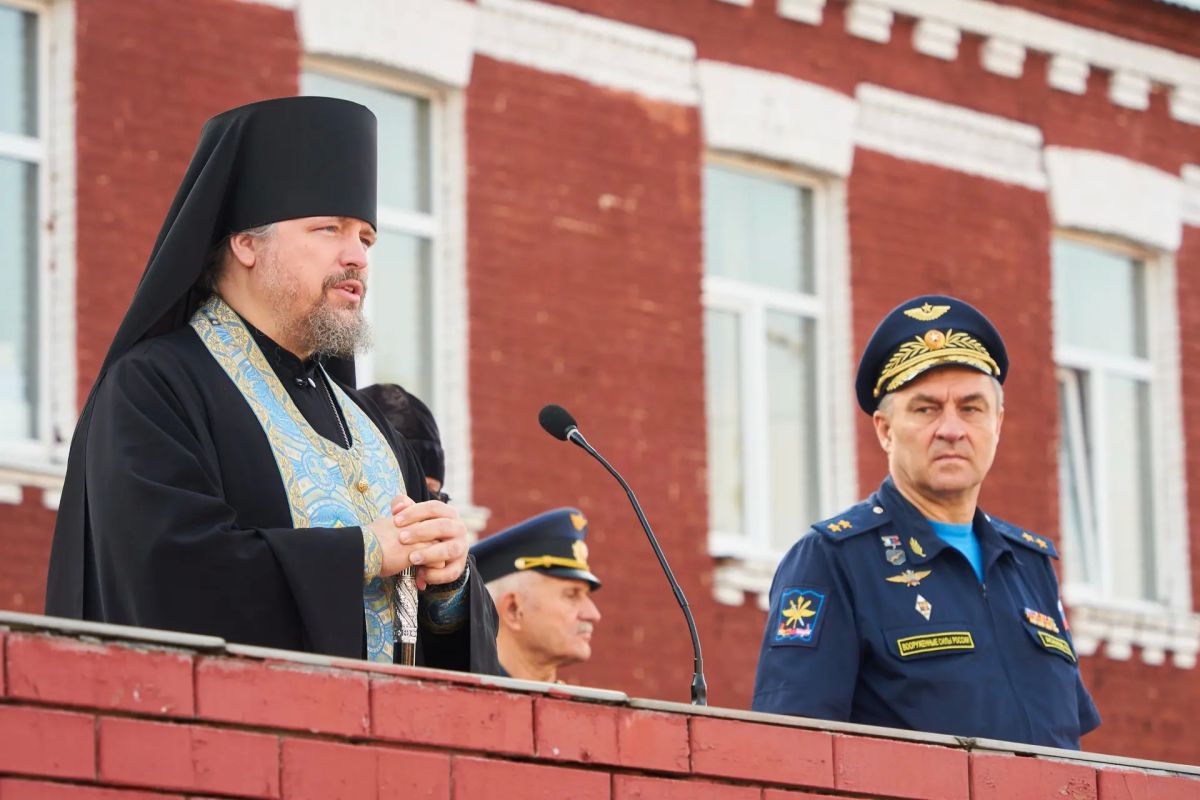 День знаний в СВВАУЛ: более 300 курсантов влились в лётную семью День знаний в СВВАУЛ: более 300 курсантов влились в лётную семью