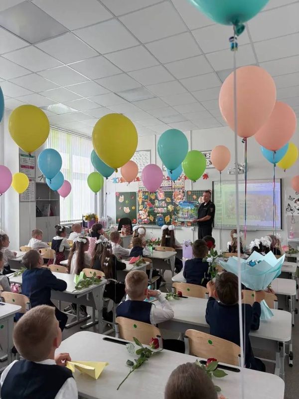 Уроки безопасности в школах с участием руководителей Госавтоинспекции Уроки безопасности в школах с участием руководителей Госавтоинспекции