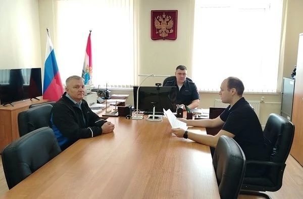 В рамках региональной акции «Общественный контроль» представитель Общественного совета при ГУ МВД России по Самарской области Владислав Баландин совместно с председателем Общественного совета при Межмуниципальном отделе МВД... В рамках региональной акции «Общественный контроль» представитель Общественного совета при ГУ МВД России по Самарской области Владислав Баландин совместно с председателем Общественного совета при Межмуниципальном отделе МВД...