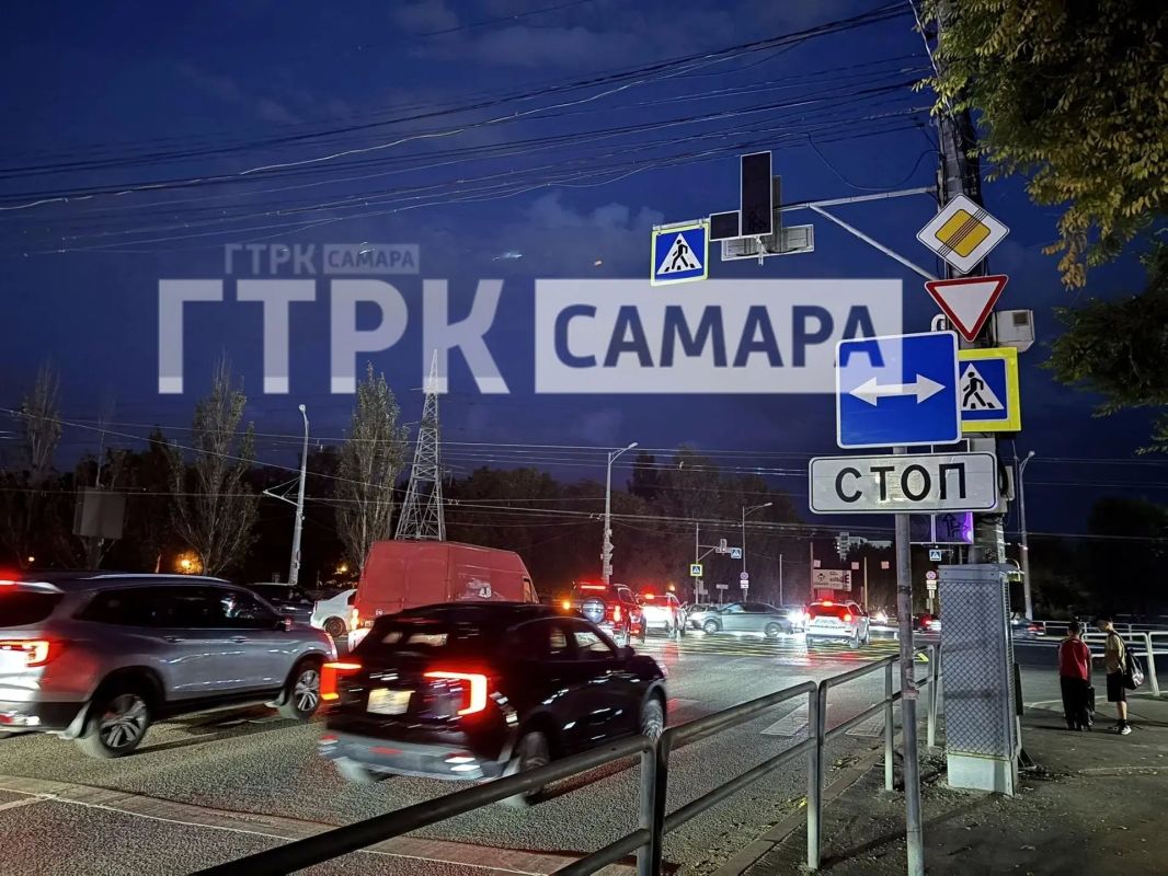 В Самаре на Московском шоссе не работают светофоры В Самаре на Московском шоссе не работают светофоры