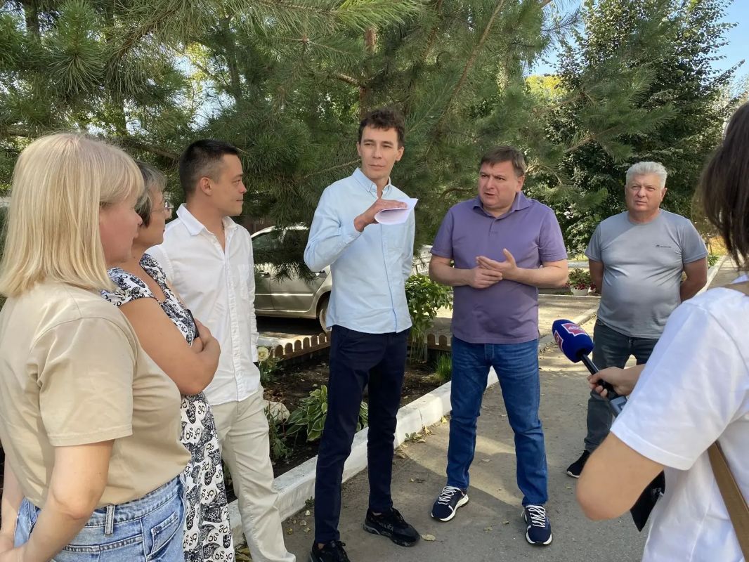 Министр энергетики и ЖКХ Самарской области Виталий Брижань посетил ряд объектов в Кинельском районе Министр энергетики и ЖКХ Самарской области Виталий Брижань посетил ряд объектов в Кинельском районе