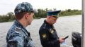 Самарские приставы на Волге помогли владельцу катера на месте оплатить долг
