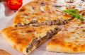 Погружение в осетинскую кухню: секреты идеального мясного пирога