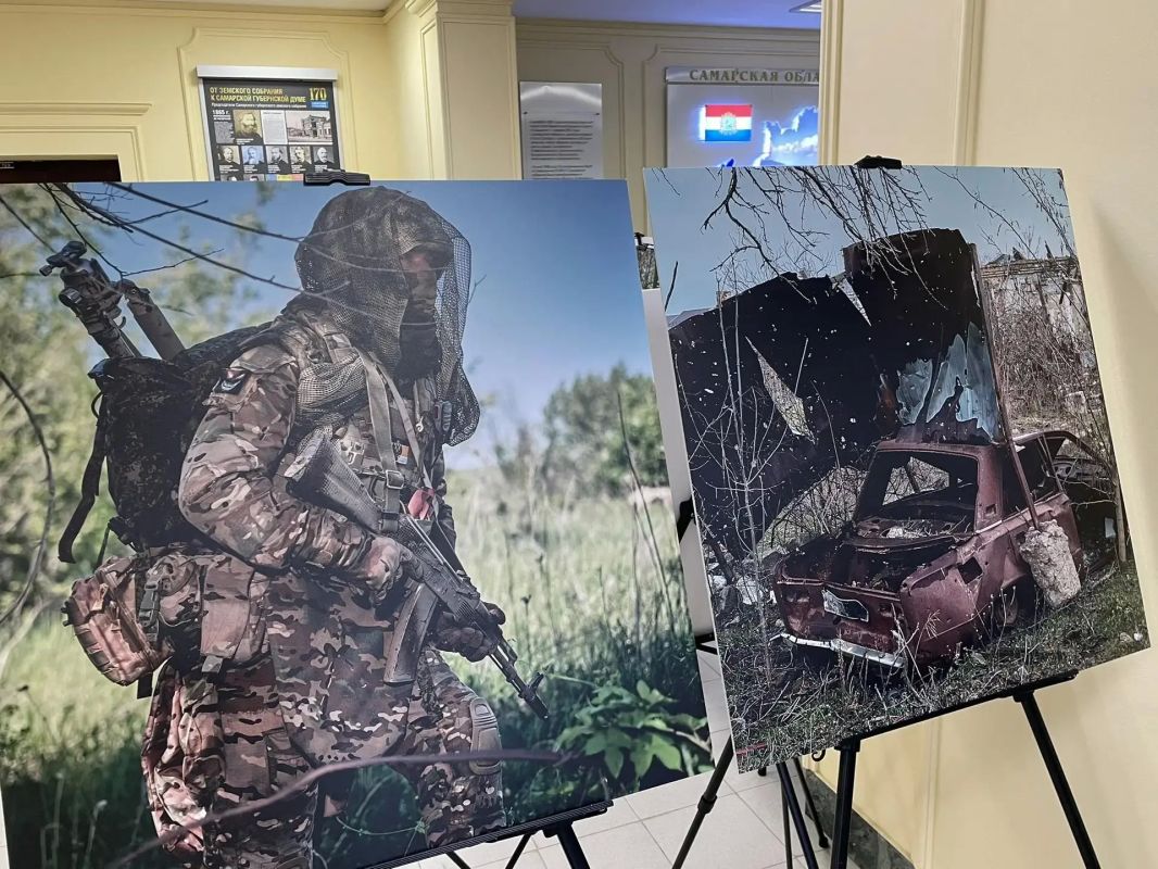 В Самарской губернской думе открылась выставка военной фотографии «Самарский рубеж» В Самарской губернской думе открылась выставка военной фотографии «Самарский рубеж»