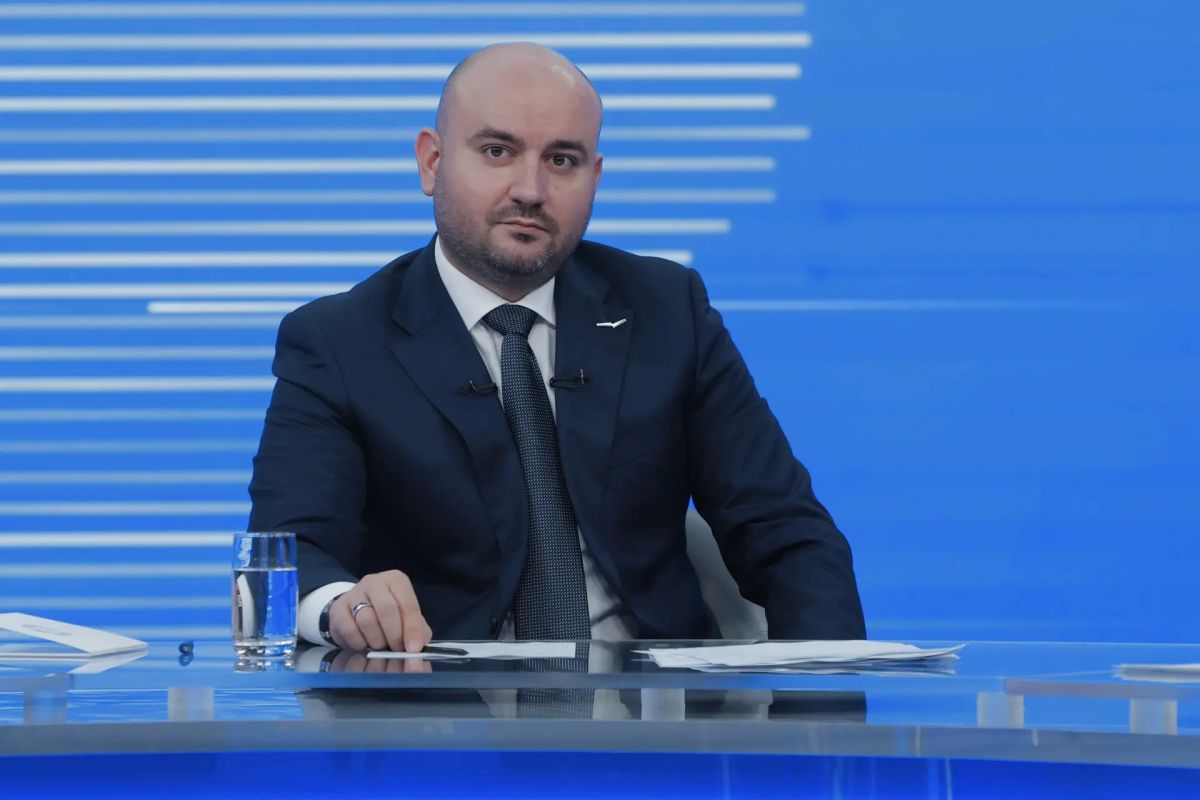 Вячеслав Федорищев: Провел Прямую линию с жителями Самарской области Вячеслав Федорищев: Провел Прямую линию с жителями Самарской области
