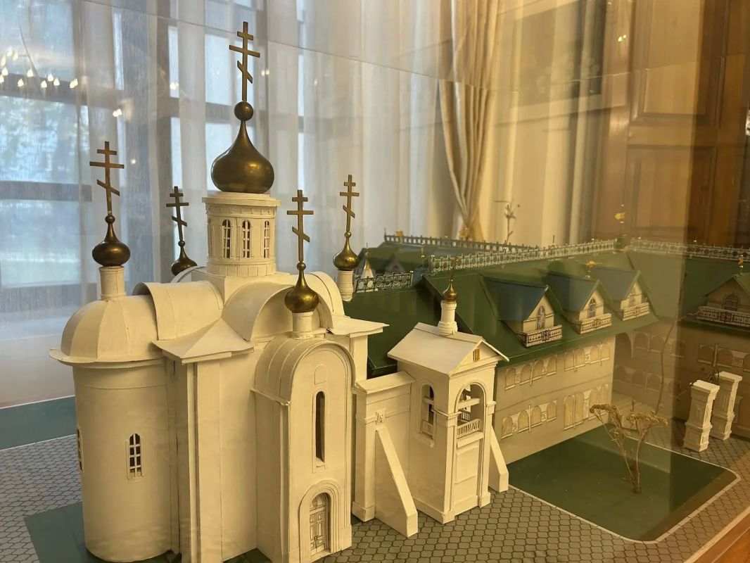 Давние партнерские отношения связывают АВТОВАЗ и систему непрерывного гуманитарного и православного образования в Тольятти, в которую входят три уникальных учебных заведения - Православная классическая гимназия, Гуманитарный... Давние партнерские отношения связывают АВТОВАЗ и систему непрерывного гуманитарного и православного образования в Тольятти, в которую входят три уникальных учебных заведения - Православная классическая гимназия, Гуманитарный...