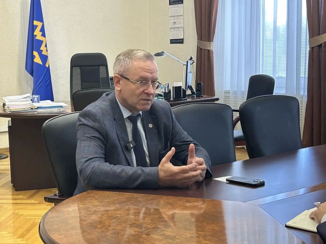 Руководитель направления по работе с молодежью АВТОВАЗа Артем Манюхин провел рабочую встречу с председателем Думы г.о. Тольятти Сергеем Рузановым Руководитель направления по работе с молодежью АВТОВАЗа Артем Манюхин провел рабочую встречу с председателем Думы г.о. Тольятти Сергеем Рузановым
