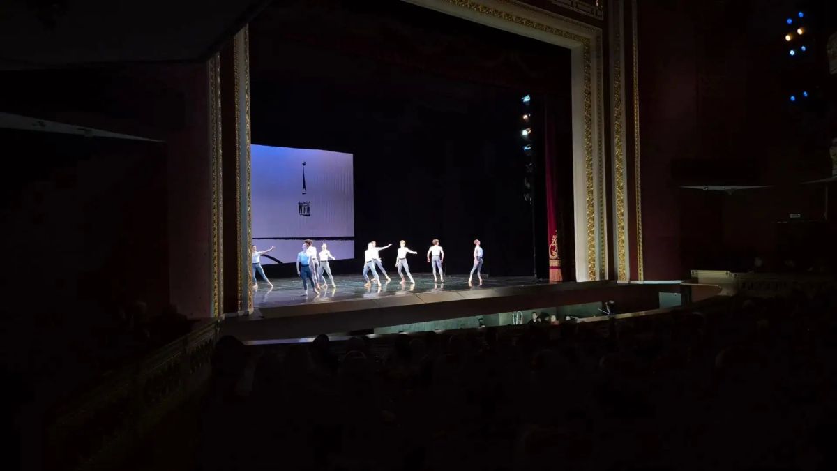 В самарском театре оперы и балета начался показ двух одноактных балетов на музыку Шостаковича В самарском театре оперы и балета начался показ двух одноактных балетов на музыку Шостаковича