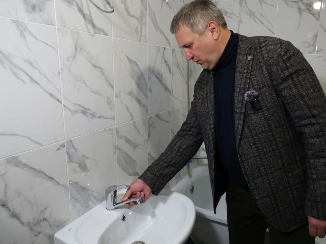 Иван Носков: Сегодня вместе с прокурором города Самары Александром Диденко посмотрели несколько квартир, которые уже приобретены и ждут своих новых жильцов — детей-сирот Иван Носков: Сегодня вместе с прокурором города Самары Александром Диденко посмотрели несколько квартир, которые уже приобретены и ждут своих новых жильцов — детей-сирот