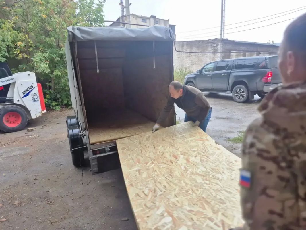 Ко Дню работников леса самарские лесоводы доставили 3 тонны гуманитарной помощи «за ленточку» Ко Дню работников леса самарские лесоводы доставили 3 тонны гуманитарной помощи «за ленточку»