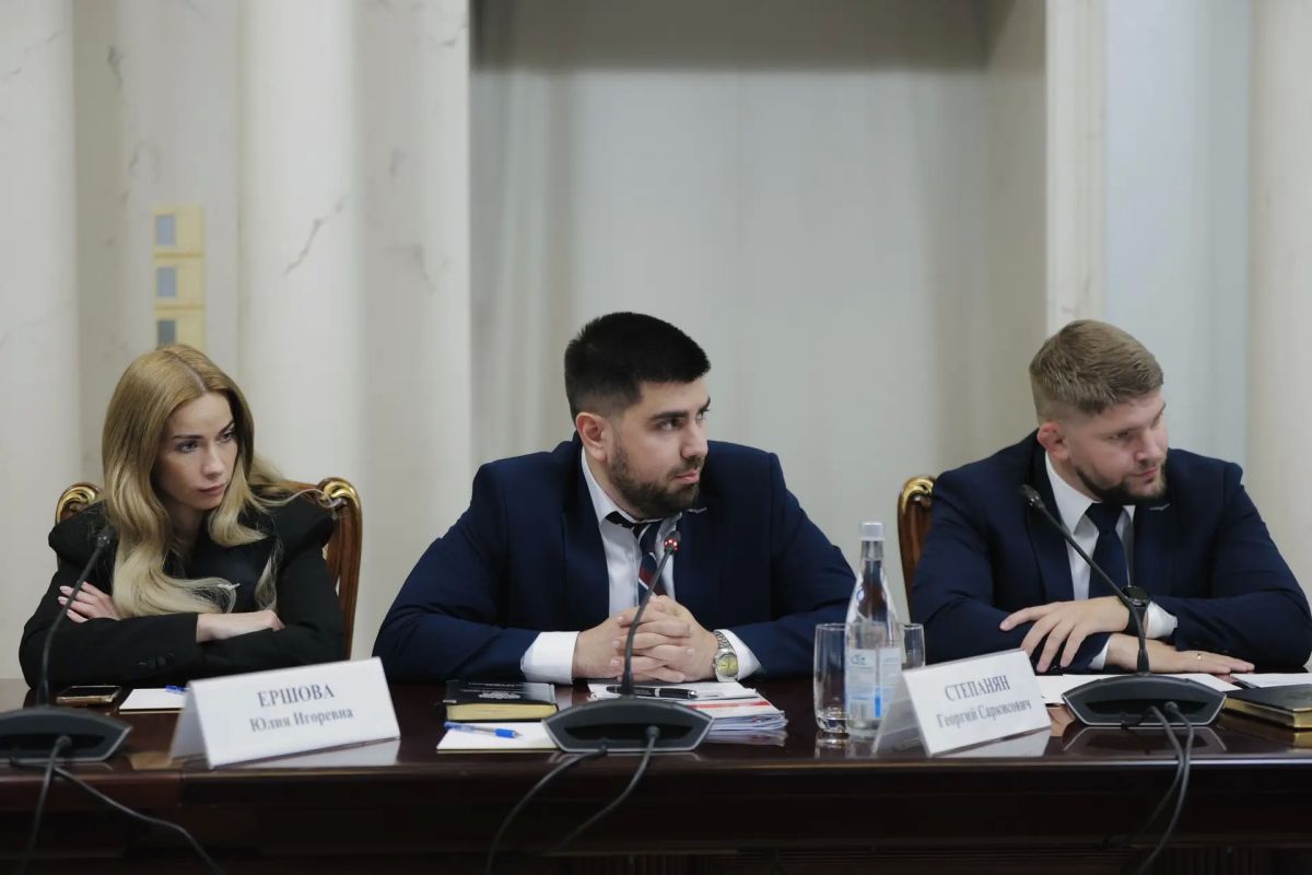 Вячеслав Федорищев: Провел оперативное совещание Правительства, традиционно – в открытом режиме, в прямом эфире Вячеслав Федорищев: Провел оперативное совещание Правительства, традиционно – в открытом режиме, в прямом эфире