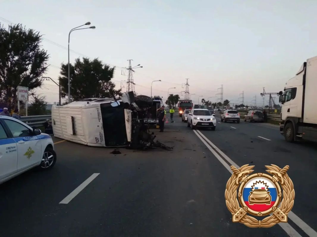 По предварительным данным 21.09.2026 примерно в 18.15 во время движения на 967 км автодороги М-5 "Урал" со стороны г. Тольятти в направлении г. Сызрань у автомобиля марки Пежо, следующего по маршруту 137 (г.Тольятти -г....