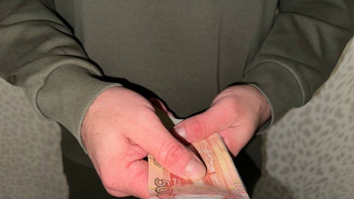 В Самаре педагогиблизнецы Левченко собрали взятки с 30 студентов