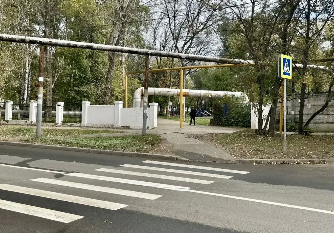В Самаре обустроили безопасный подход к парку «Сквер Октябрь»