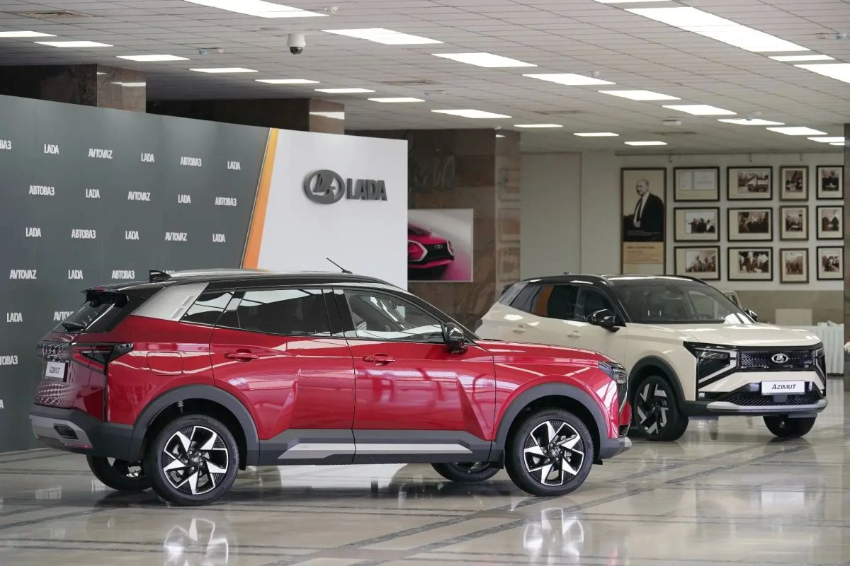 LADA Azimut много не бывает: еще несколько кадров первого полностью российского кроссовера — от нашего фотокорреспондента Андрея Савельева LADA Azimut много не бывает: еще несколько кадров первого полностью российского кроссовера — от нашего фотокорреспондента Андрея Савельева