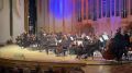 Сегодня в Самарской Филармонии проходит закрытие VII Международного фестиваля искусств «Шостакович. Над временем» В программе вечера сочинения «Праздничная увертюра», концерт для скрипки с оркестром №1, увертюры и арии из...