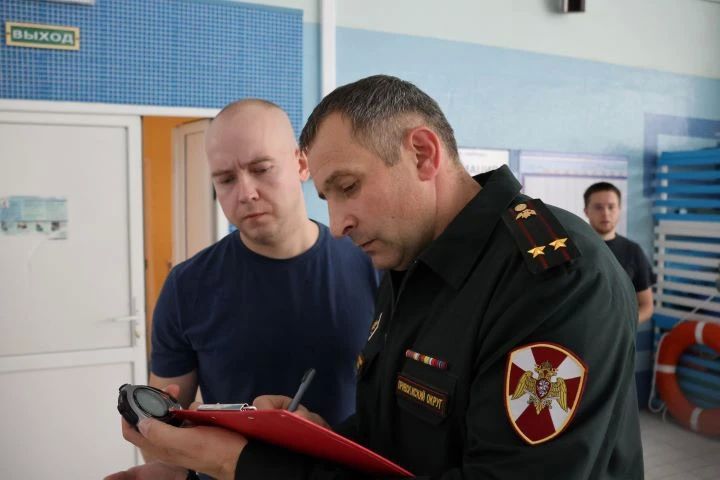 Чемпионат Приволжского округа Росгвардии по плаванию завершился в Нижнем Новгороде Чемпионат Приволжского округа Росгвардии по плаванию завершился в Нижнем Новгороде