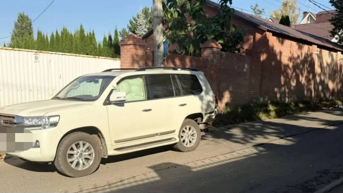 Сотрудники полиции устанавливают обстоятельства дорожно-транспортного происшествия с участием несовершеннолетних в г.о. Самара Сотрудники полиции устанавливают обстоятельства дорожно-транспортного происшествия с участием несовершеннолетних в г.о. Самара