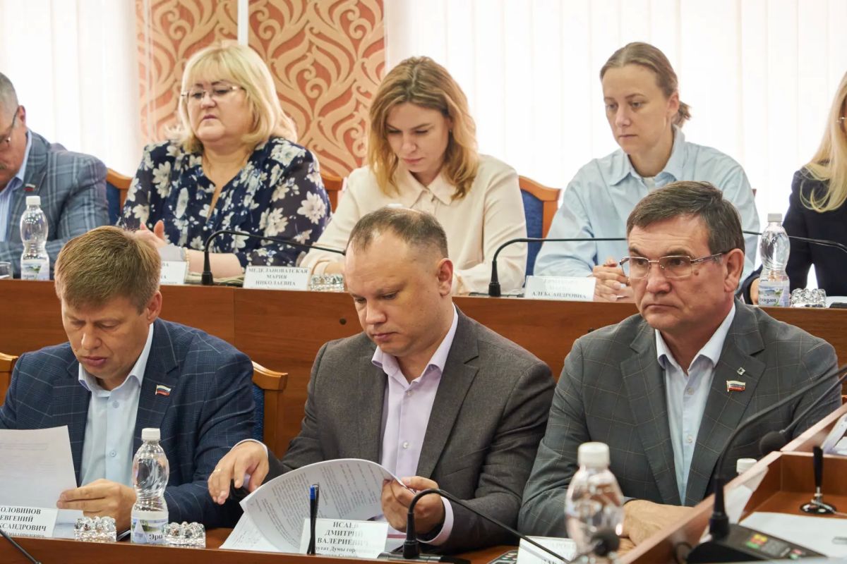 Дума Сызрани утвердила досрочное прекращение полномочий главы города Сергея Володченкова Дума Сызрани утвердила досрочное прекращение полномочий главы города Сергея Володченкова