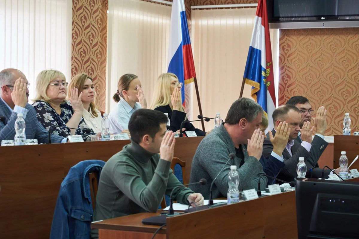 Дума Сызрани утвердила досрочное прекращение полномочий главы города Сергея Володченкова Дума Сызрани утвердила досрочное прекращение полномочий главы города Сергея Володченкова