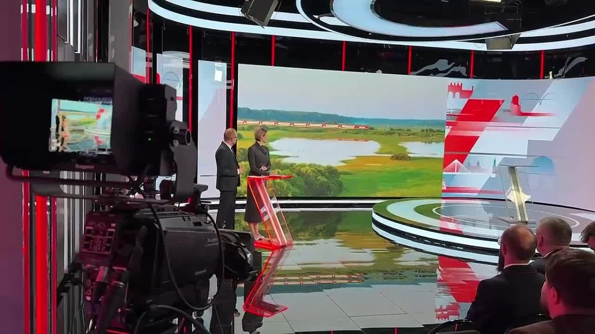 Прямо сейчас в стенах главной студии ГТРК "Самара" проходит торжественная церемония награждения работников Куйбышевской Железной дороги