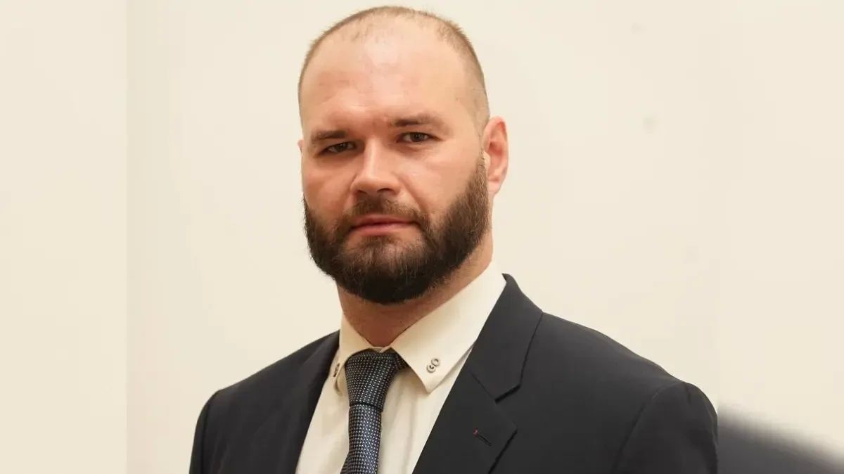 Главу Куйбышевского района задержали за поддельные больничные листы