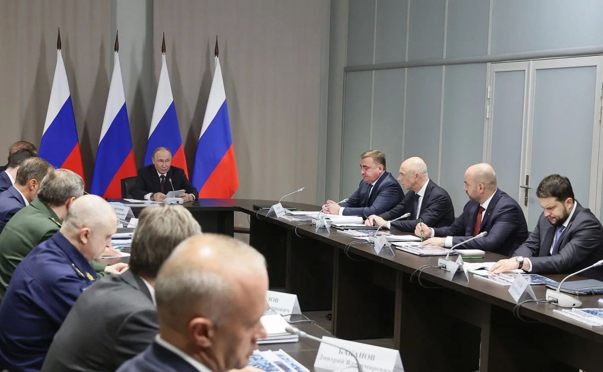Сегодня, 7 октября свой День рождения отмечает наш Президент Владимир Владимирович Путин Сегодня, 7 октября свой День рождения отмечает наш Президент Владимир Владимирович Путин
