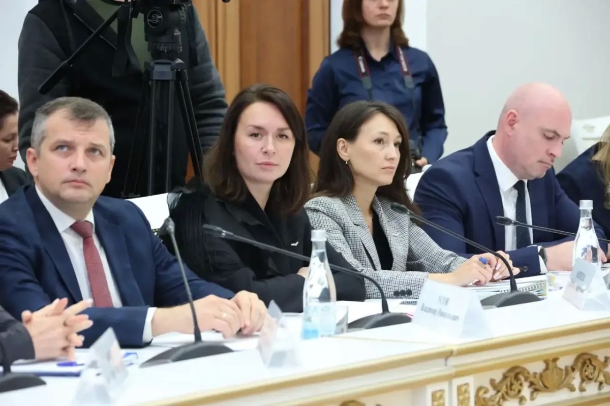 Вячеслав Федорищев: Провел расширенное заседание Президиума регионального оргкомитета «Самара 450» Вячеслав Федорищев: Провел расширенное заседание Президиума регионального оргкомитета «Самара 450»