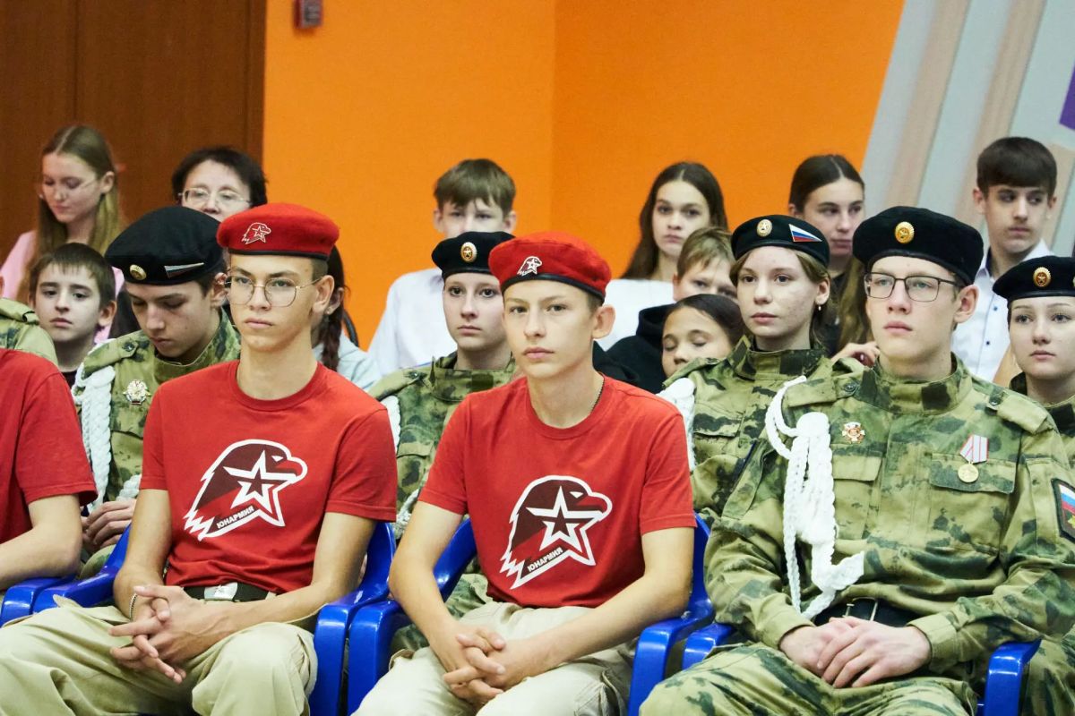 В Сызрани почтили память героев-летчиков