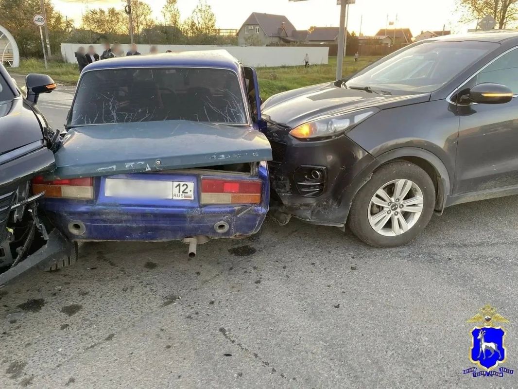 6 ДТП за 7 октября. За прошедшие сутки в Самарской области зафиксировано 6 ДТП: 6 человек пострадали, 1 погиб 6 ДТП за 7 октября. За прошедшие сутки в Самарской области зафиксировано 6 ДТП: 6 человек пострадали, 1 погиб