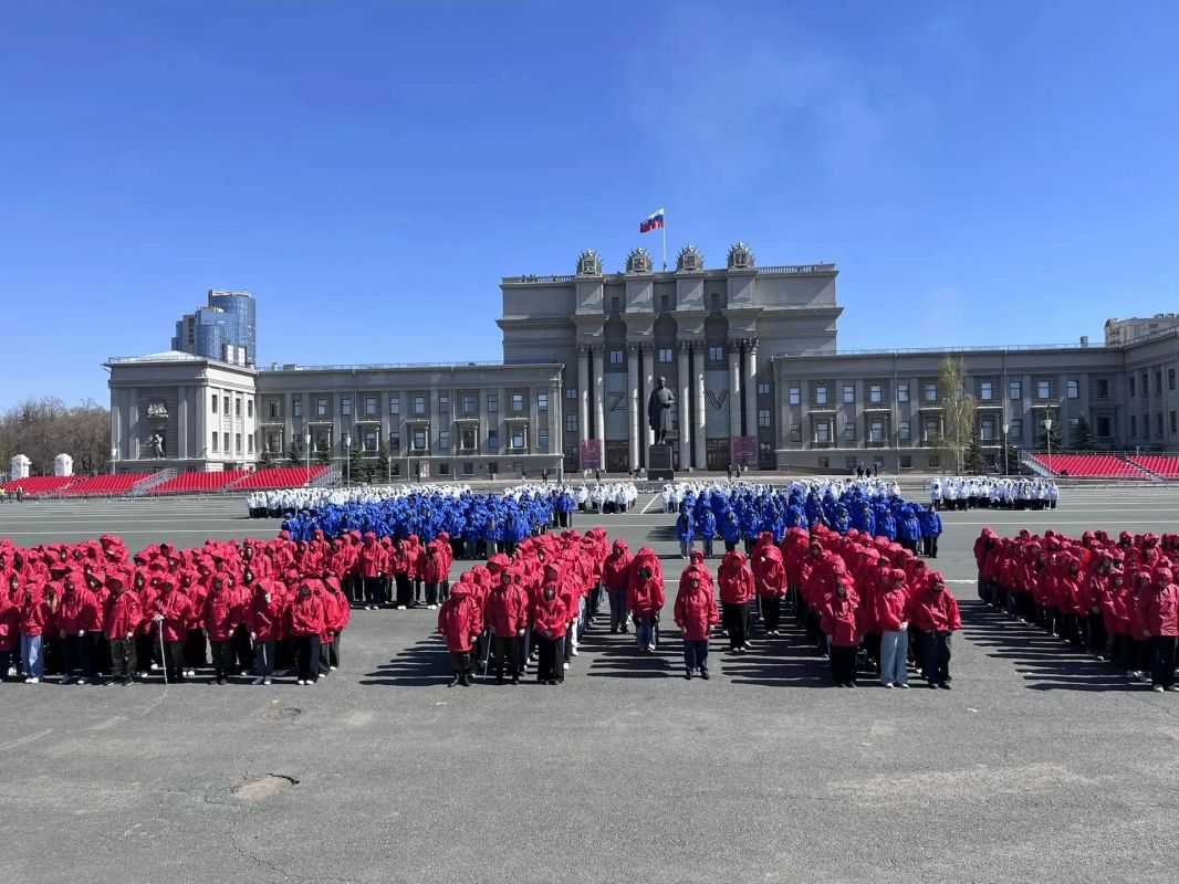 Космические флешмобы ГТРК «Самара» могут получить всероссийское звучание Космические флешмобы ГТРК «Самара» могут получить всероссийское звучание