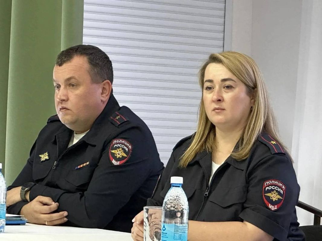 В Новокуйбышевске прошла встреча со студентами по профилактике правонарушений В Новокуйбышевске прошла встреча со студентами по профилактике правонарушений