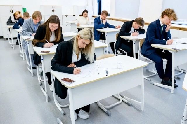 Самарцам в ЕГЭ по профильной математике добавят задание с семейным бюджетом