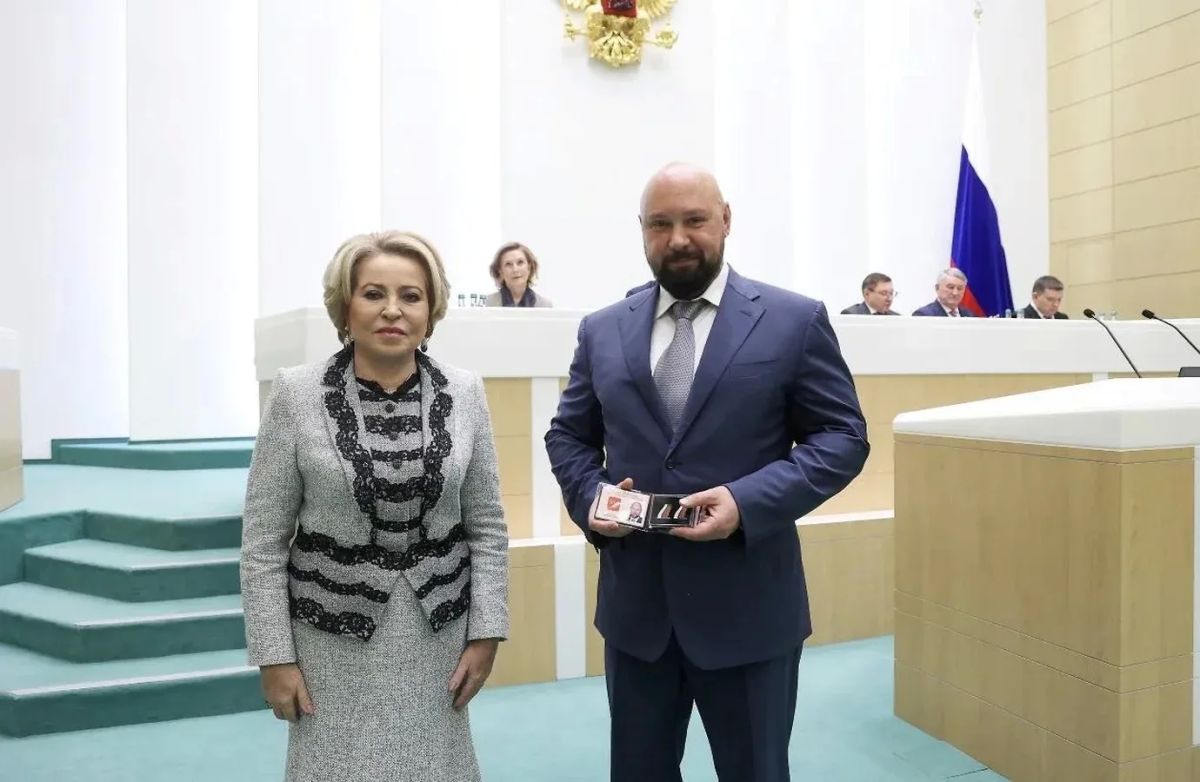 Владимир Кошелев получил удостоверение сенатора и приступил к работе в Совете Федерации