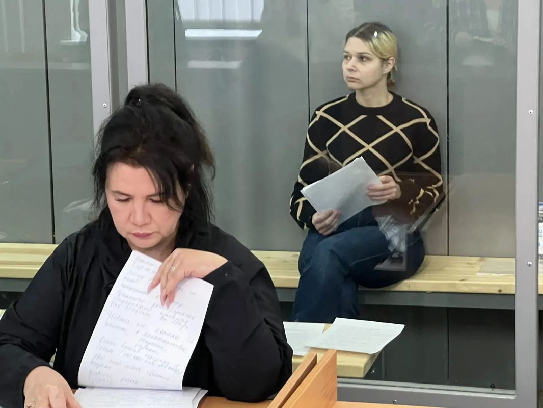 Сегодня в областном суде Екатерина Тархова дала показания по делу о продаже автомобиля «Toyota RAV4» своих дедушки и бабушки