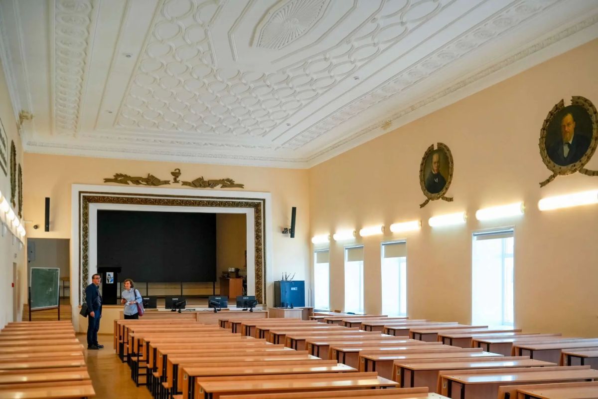 Самарские «Кресты» — здание, конца XIX века, построенное по новейшим тогда технологиям для содержания преступников Самарские «Кресты» — здание, конца XIX века, построенное по новейшим тогда технологиям для содержания преступников