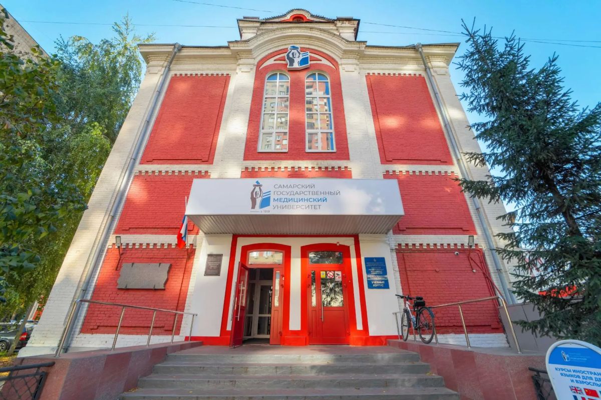 Самарские «Кресты» — здание, конца XIX века, построенное по новейшим тогда технологиям для содержания преступников Самарские «Кресты» — здание, конца XIX века, построенное по новейшим тогда технологиям для содержания преступников