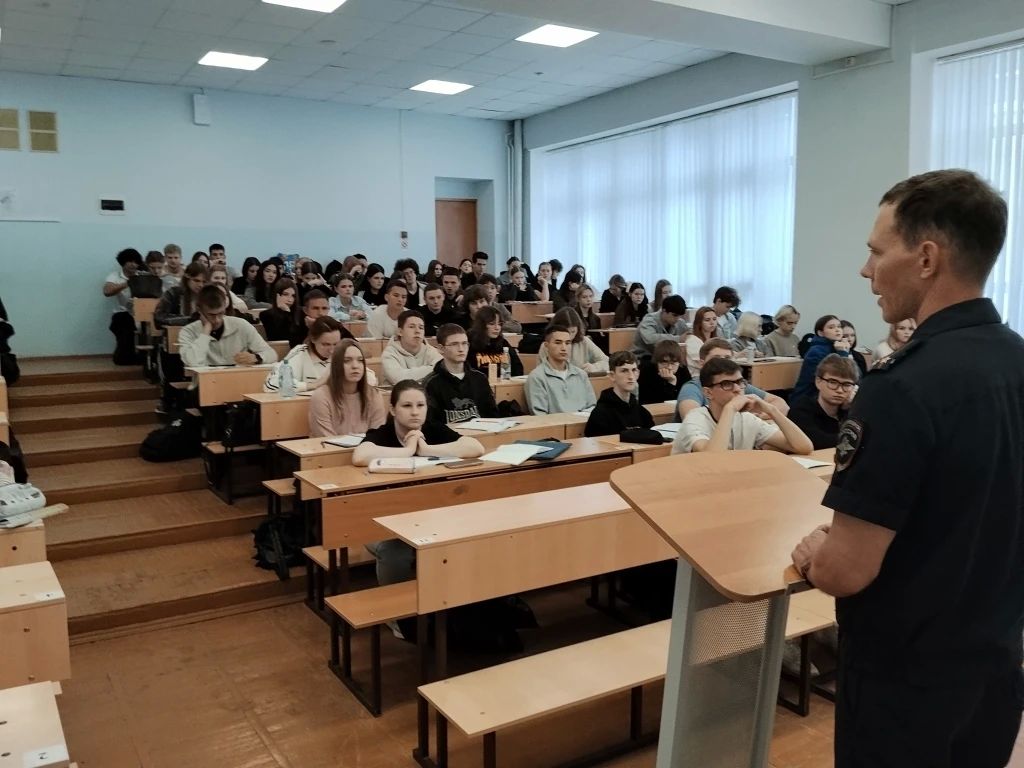 В Самарской области сотрудники полиции продолжают вести профилактическую работу с подрастающим поколением