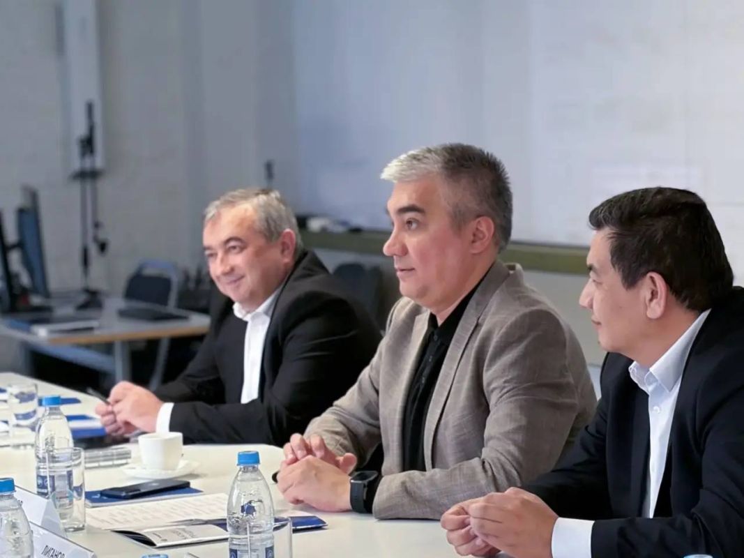 Помогаем предпринимателям выходить на новые рынки и наращивать объемы экспорта Помогаем предпринимателям выходить на новые рынки и наращивать объемы экспорта