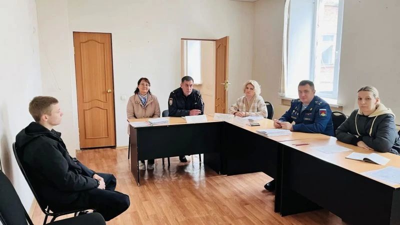 В Самарской области полицейские присоединились к Общероссийской акции "Призывник - Защитник Отечества"