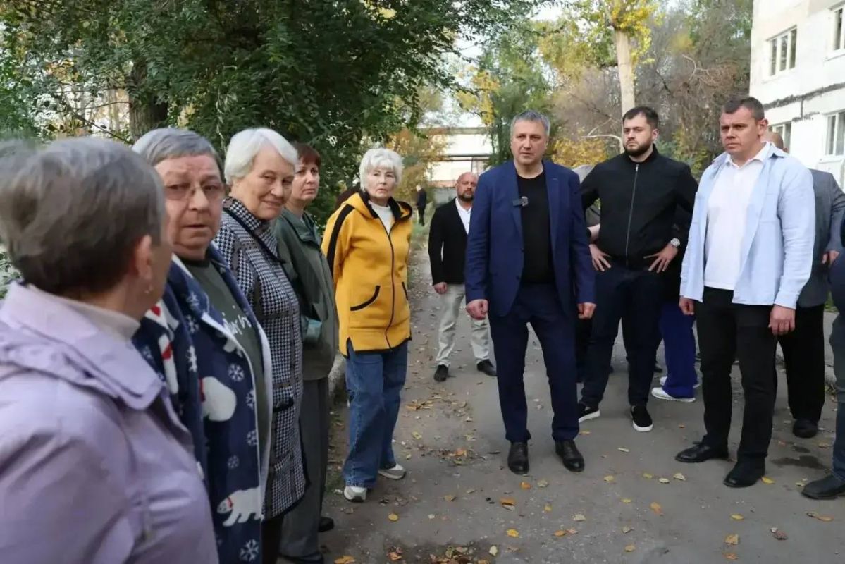 Иван Носков проверил восстановление домов, пострадавших от атак БПЛА в Самаре