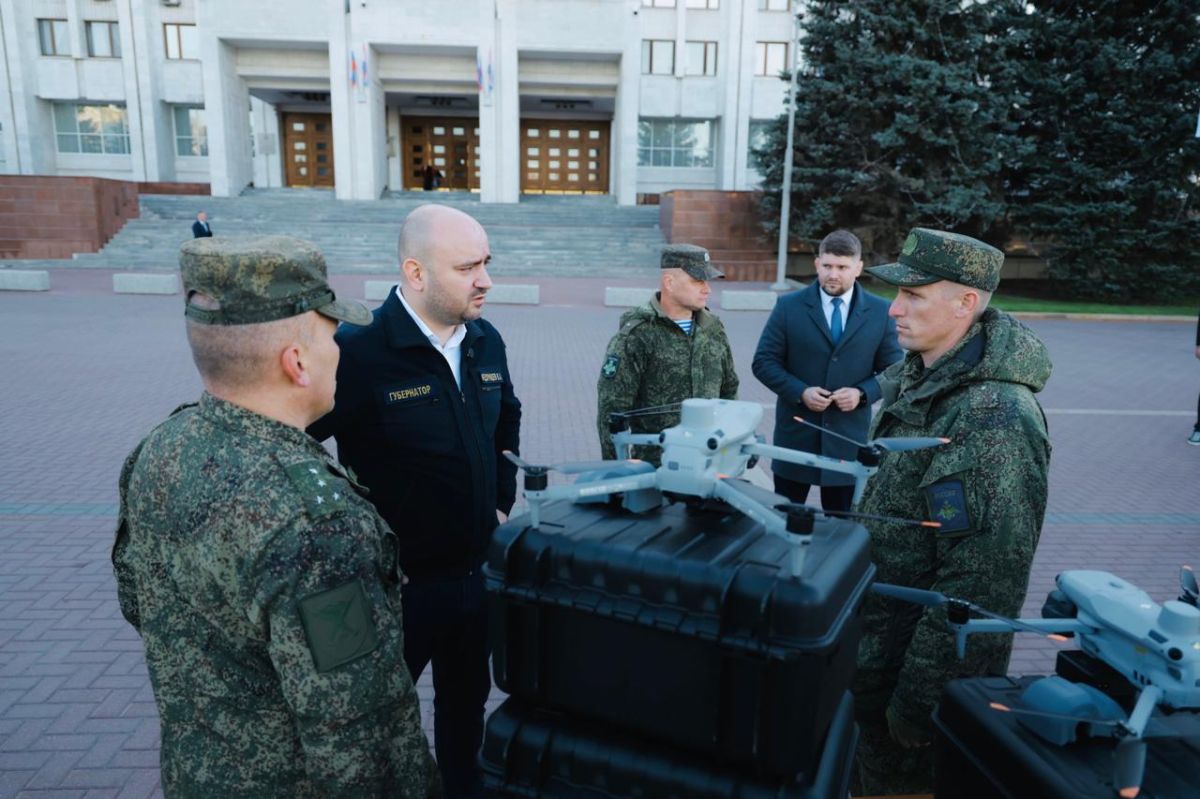 Отряд «БАРС-Крылья» получил награды и спецтехнику от губернатора Самарской области Отряд «БАРС-Крылья» получил награды и спецтехнику от губернатора Самарской области