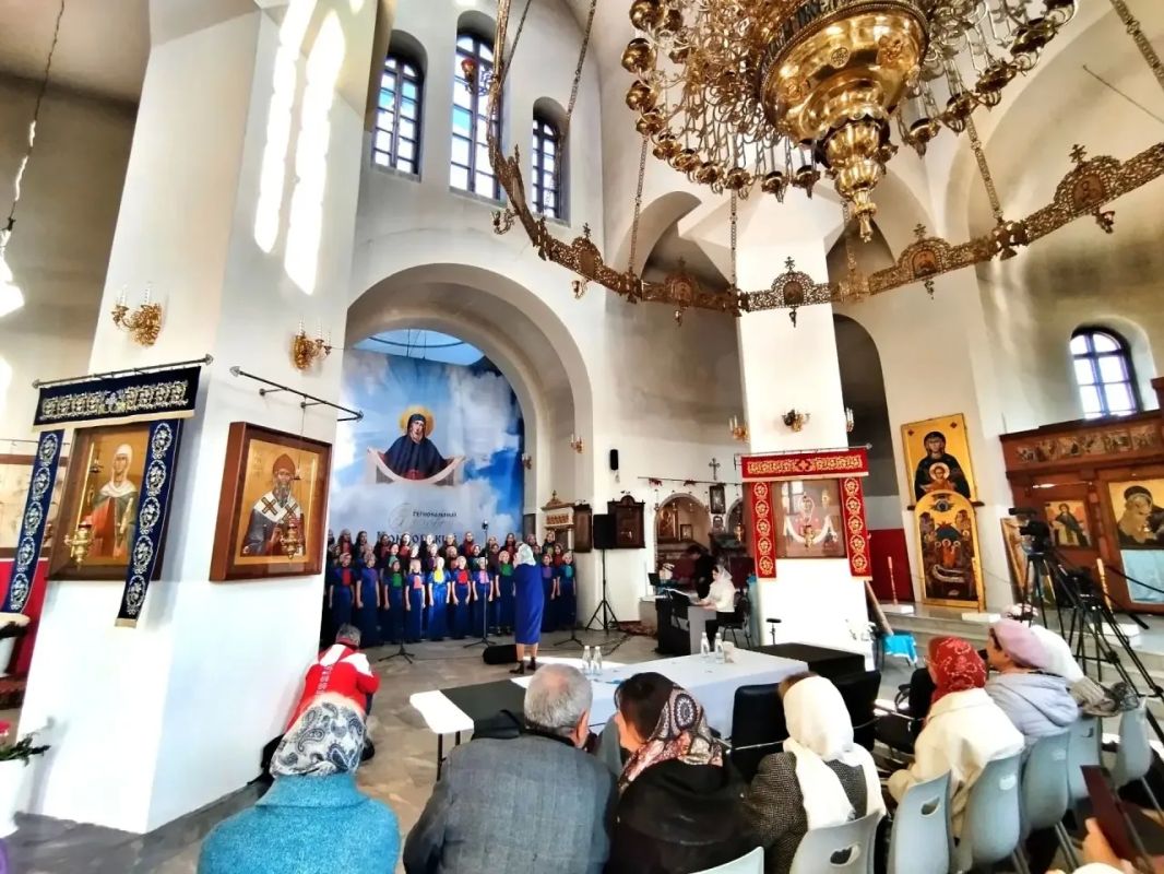 Голоса под Покровом: в храме Покрова Пресвятой Богородицы проходит III региональный хоровой фестиваль духовной музыки Голоса под Покровом: в храме Покрова Пресвятой Богородицы проходит III региональный хоровой фестиваль духовной музыки