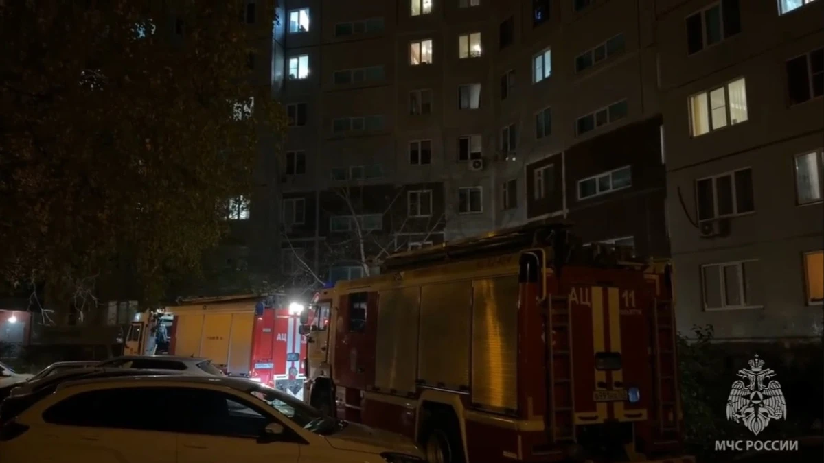 В Самарской области мужчина спалил балкон, хотя всего лишь вышел покурить
